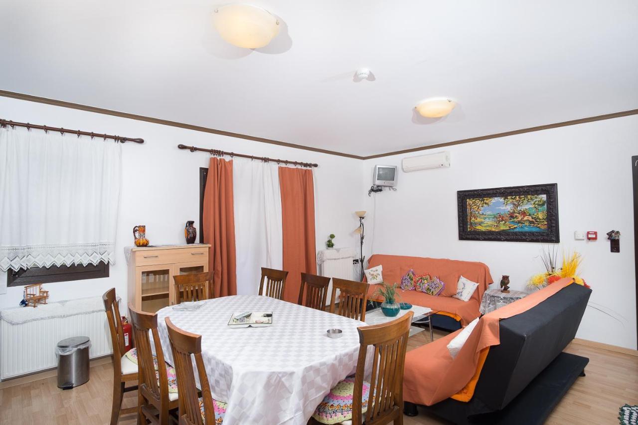 Anna Studios Maries  Buitenkant foto